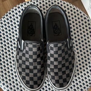 Vans women’s 8 Black and Gray Checkered Slip-On Sneakers
